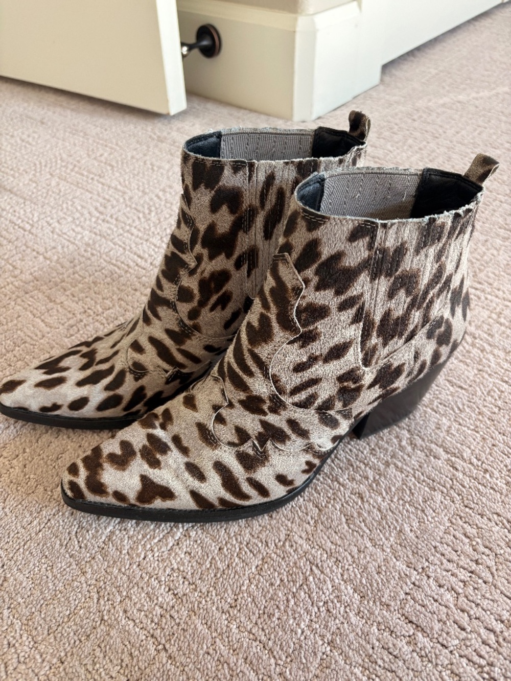Sam Edelmen Genuine Mohair Heeled Ankle Boots Size 8